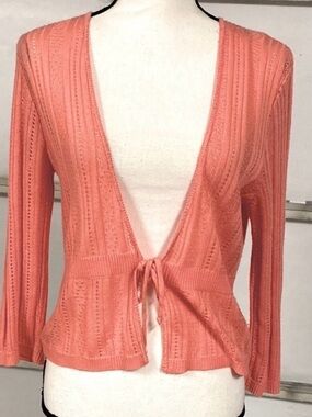 PRETTY Choices peach cropped  cardigan sweater size MEDIUM